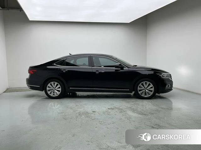 Volkswagen Passat id 4272629 из Китая 19