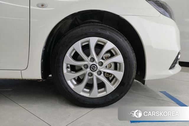 Nissan Xuan Yi id 4219264 из Китая 16