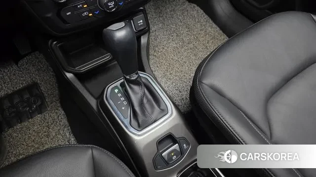 Jeep Renegade id 3023969 из Кореи 19