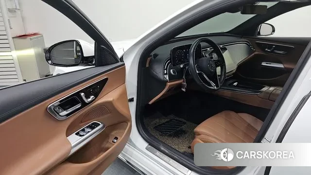 Mercedes-Benz E-Class W214 id 3706630 из Кореи 19