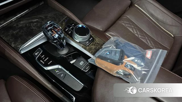 BMW 5 Series (G30) id 3886601 из Кореи 19