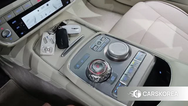 Genesis G90 (RS4) id 3764215 из Кореи 19