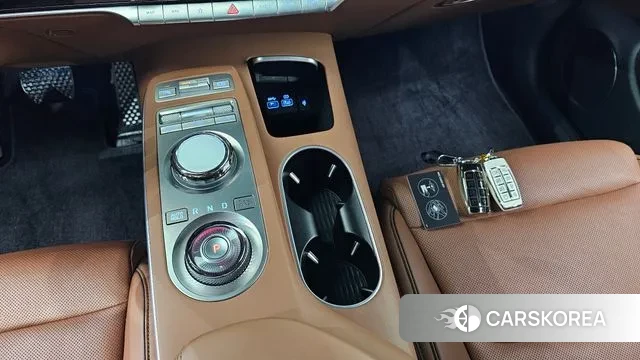 Genesis GV70 id 3420390 из Кореи 19