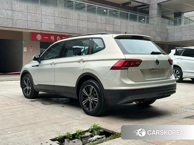 Volkswagen Tiguan L id 3889997 из Китая 9
