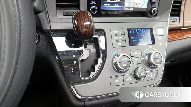 Toyota Sienna id 3418253 из Кореи 19