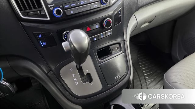 Hyundai The New Grand Starex id 4435667 из Кореи 19