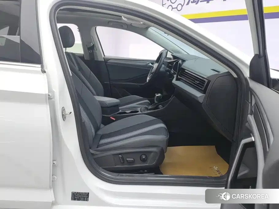 Volkswagen Sagitar id 4628112 из Китая 15