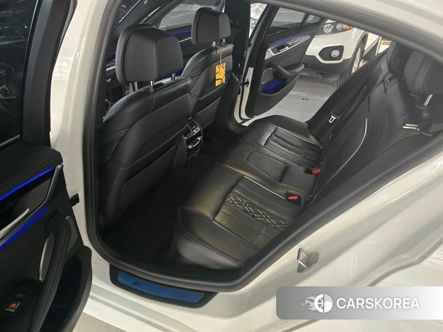 BMW 5 Series (G30) id 3860197 из Кореи 18