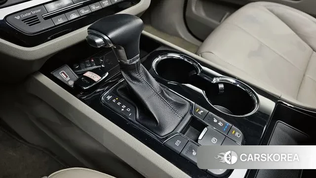 Kia The New Carnival id 3313380 из Кореи 19