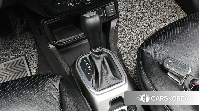 Jeep Renegade id 4581074 из Кореи 19