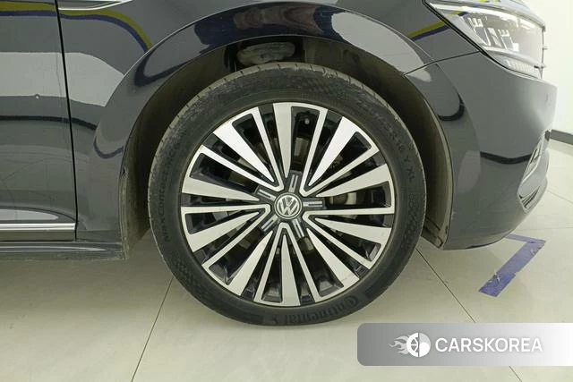 Volkswagen Passat id 3784688 из Китая 16