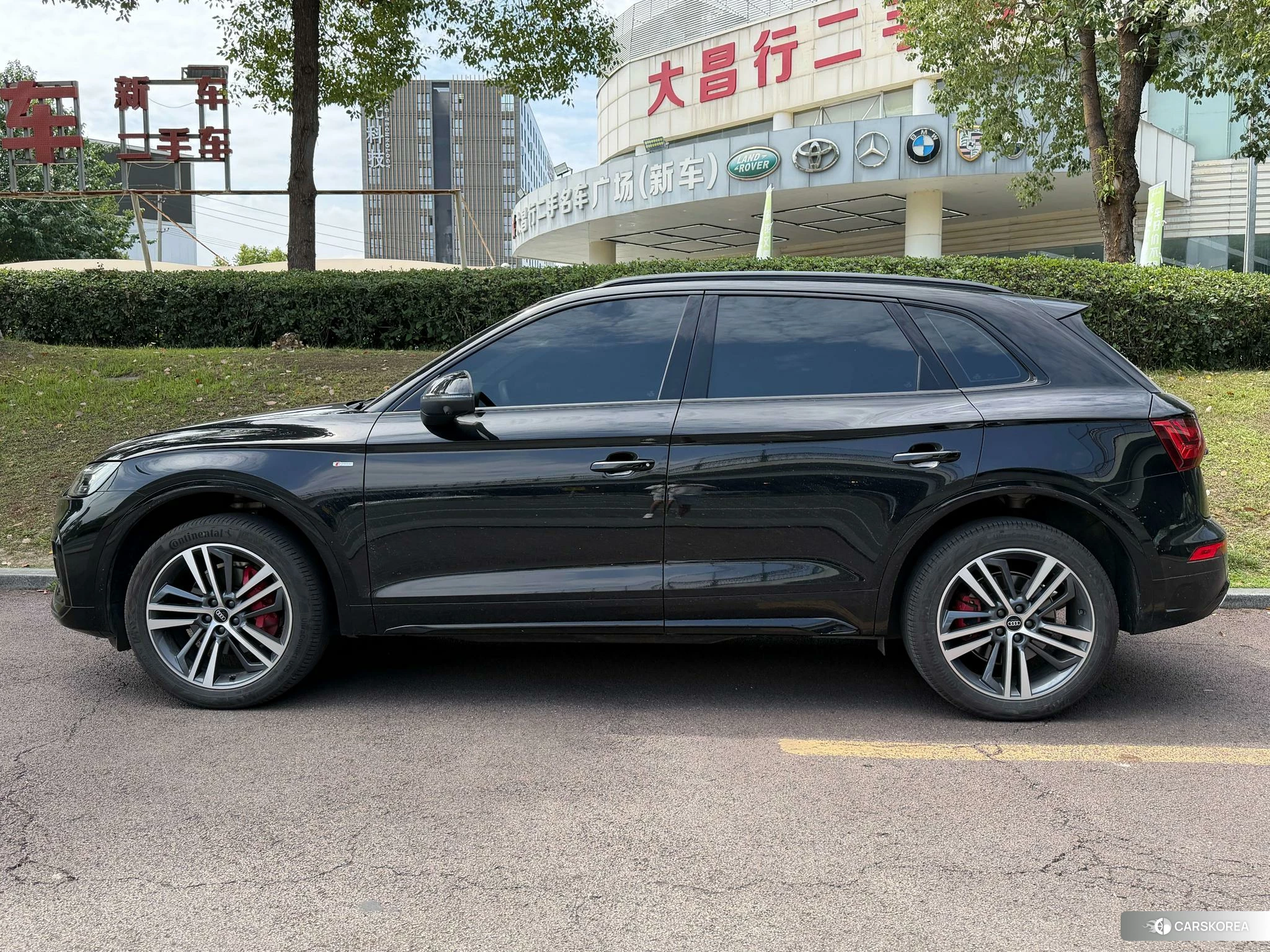 Audi Q5L id 4461777 из Китая 12