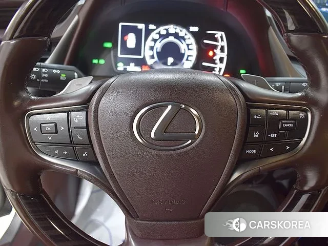 Lexus ES300h 7th generation id 3027980 из Кореи 19