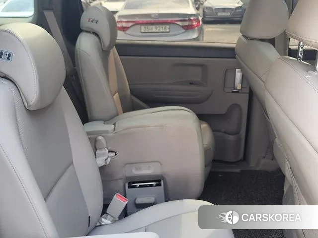 Kia All New Carnival id 3019050 из Кореи 17