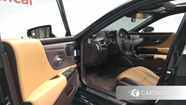 Lexus ES300h 7th generation id 4550736 из Кореи 41
