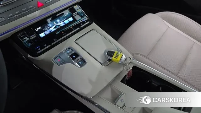 Hyundai The New Grandeur IG id 3169308 из Кореи 19