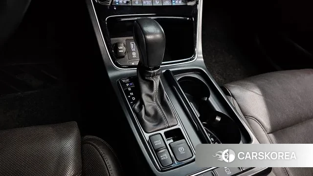 Hyundai Grandeur IG Hybrid id 3547559 из Кореи 19