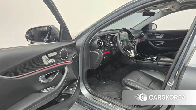 Mercedes-Benz E-Class W213 id 4906779 из Кореи 32