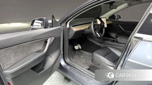 Tesla Model Y id 3586453 из Кореи 19