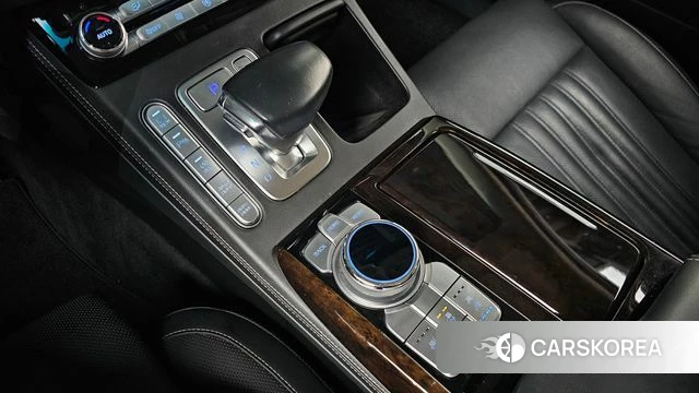 Genesis G90 id 4371752 из Кореи 19