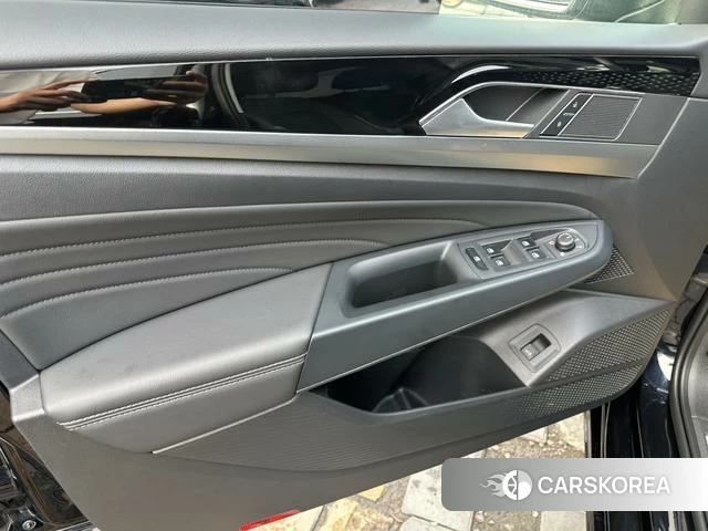 Volkswagen Passat id 4258049 из Китая 10