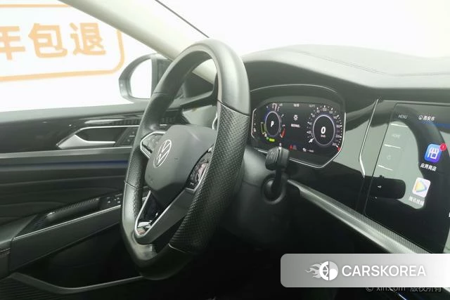 Volkswagen Passat PHEV id 4210577 из Китая 23