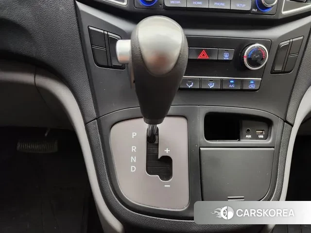 Hyundai The New Grand Starex id 3017640 из Кореи 19