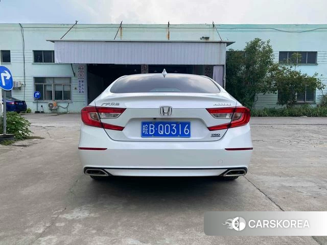 Honda Accord id 4241625 из Китая 9
