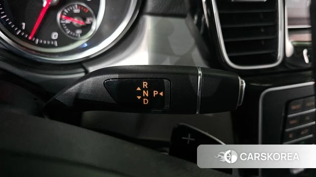 Mercedes-Benz GLE - Class W166 id 3801547 из Кореи 19