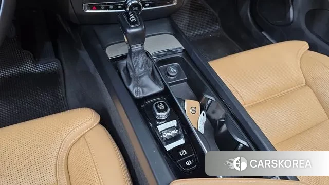 Volvo V60 Cross-Country 2nd Generation id 3489213 из Кореи 19