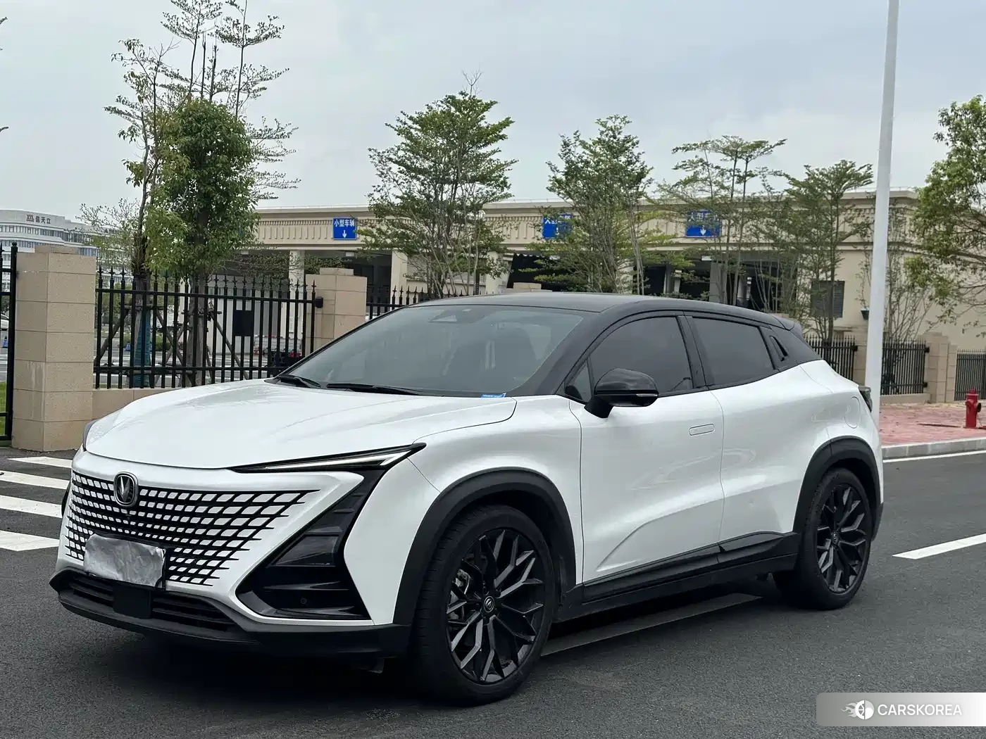 Chang'an Changan UNI-T id 4538941 из Китая 9