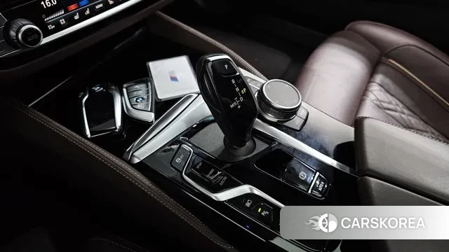 BMW 5 Series (G30) id 2890605 из Кореи 19