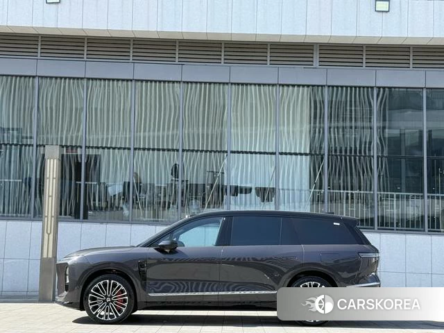 Weilai ES8 id 3927143 из Китая 12