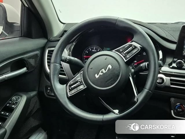 Kia Seltos id 4599982 из Кореи 18