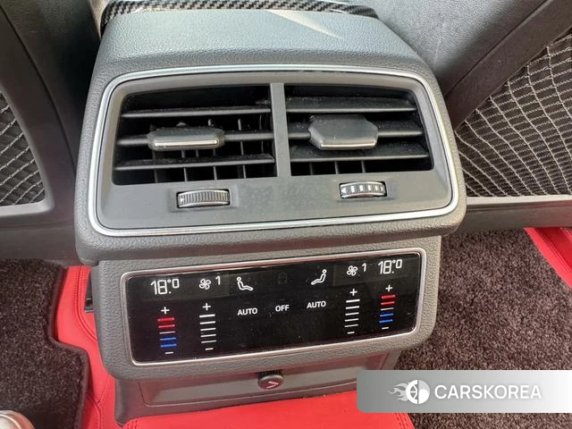 Audi A6L id 4265910 из Китая 18