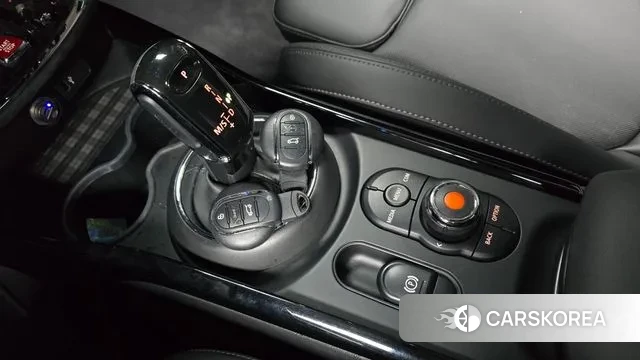 Mini Cooper D Clubman id 3764978 из Кореи 19