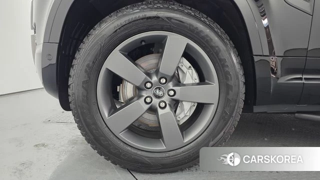 Land Rover Defender (L663) id 3841284 из Кореи 19