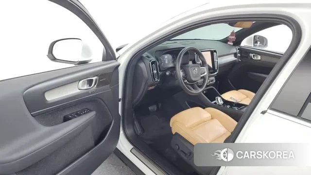 Volvo XC40 id 3513949 из Кореи 19