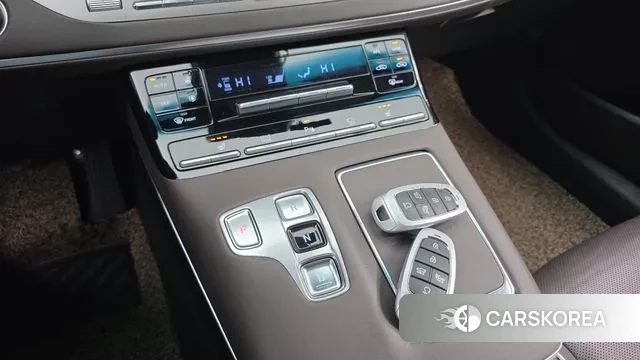 Hyundai The New Grandeur IG id 3334653 из Кореи 19