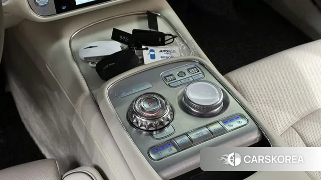 Genesis G90 (RS4) id 3654993 из Кореи 19