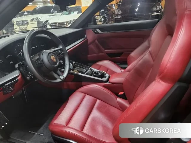 Porsche 911(992) id 2997389 из Кореи 18