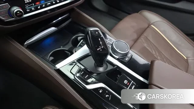 BMW 5 Series (G30) id 3680266 из Кореи 19