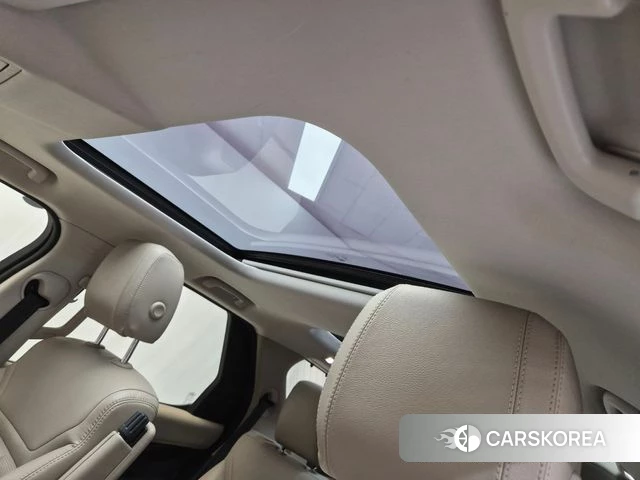 Land Rover Discovery 5 id 3828230 из Кореи 19