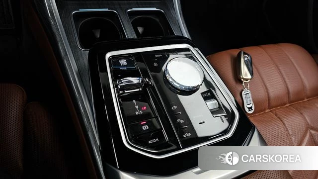 BMW 7 Series (G70) id 3896910 из Кореи 19