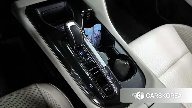 Toyota Crown Crossover id 3400286 из Кореи 19