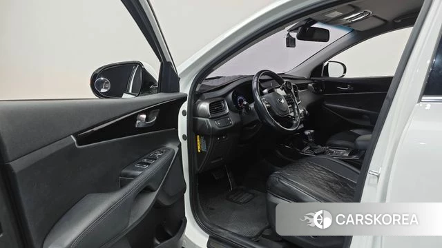 Kia The New Sorento id 4610328 из Кореи 30
