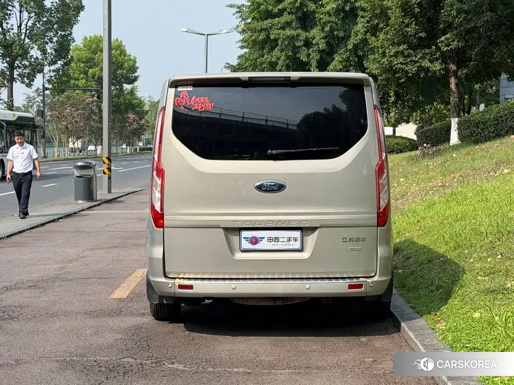 Ford Tourneo id 4622659 из Китая 12