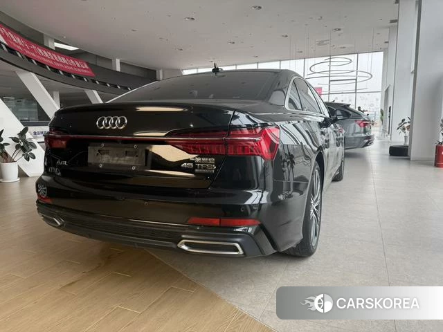 Audi A6L id 4276125 из Китая 9