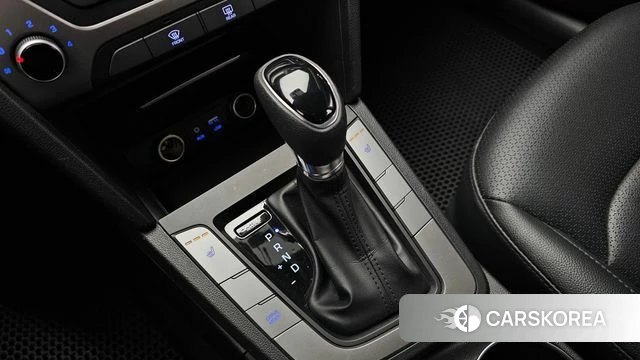 Hyundai Avante AD id 4384829 из Кореи 29