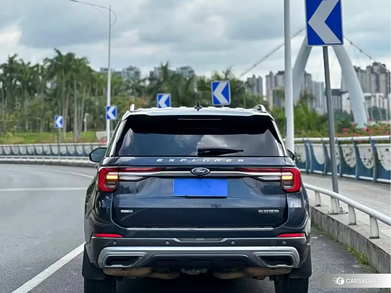 Ford Explorer id 4583858 из Китая 15